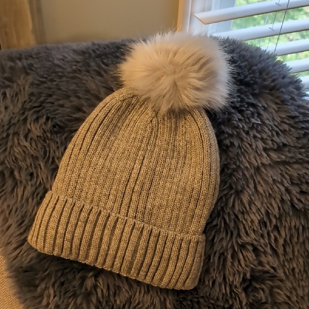 Cozy Knit Beanie with Faux Fur Pom